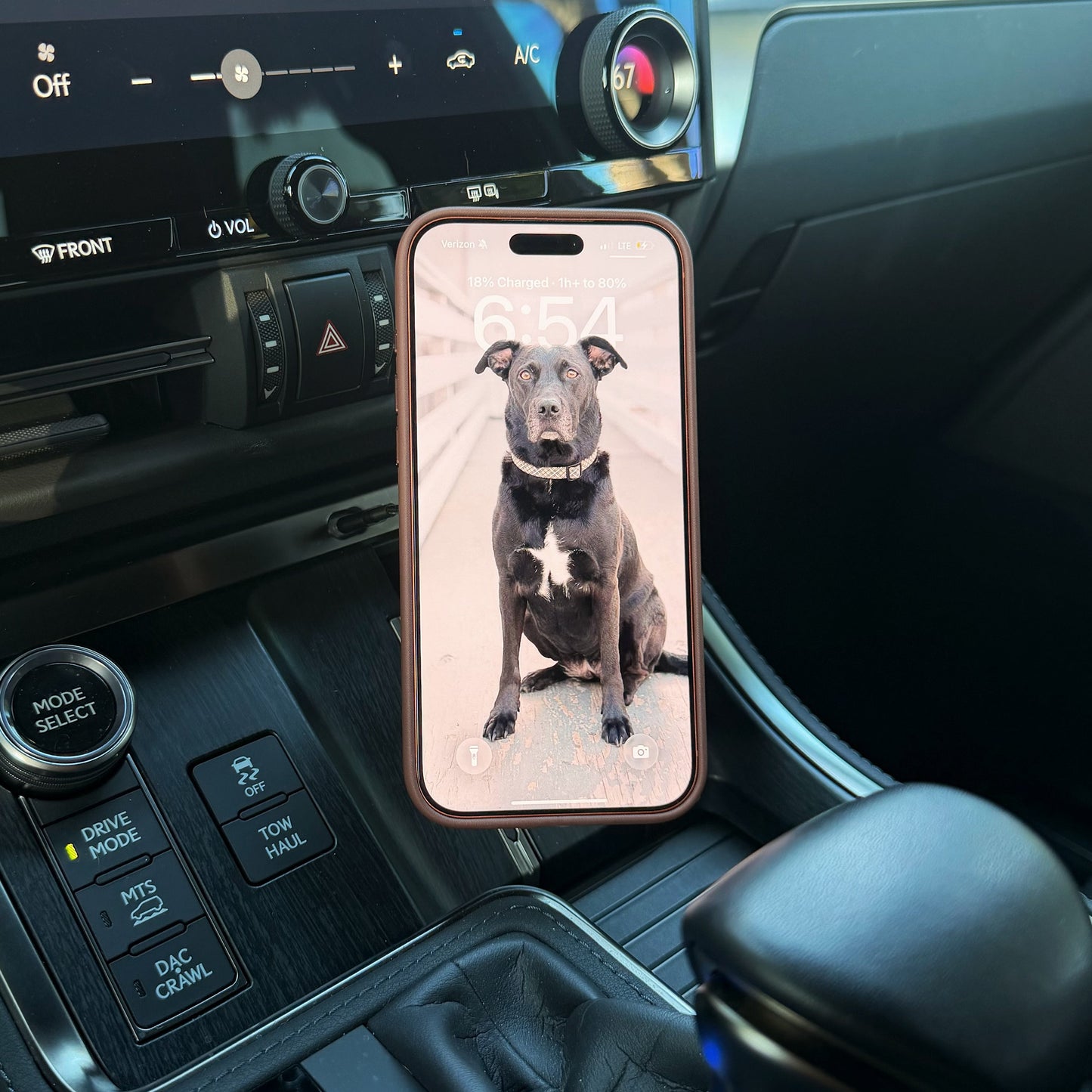 GX550 Adjustable Phone Charging Mount (MagSafe Charger Equipped)